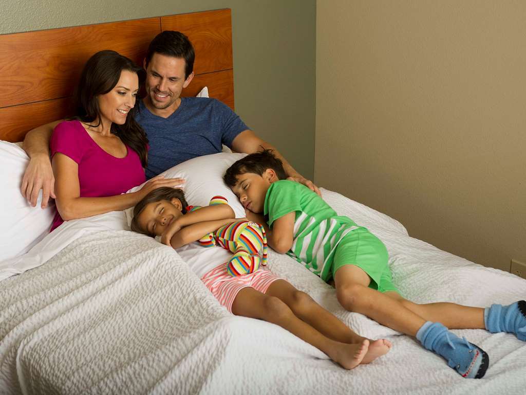 Woodspring Suites Albuquerque Room photo
